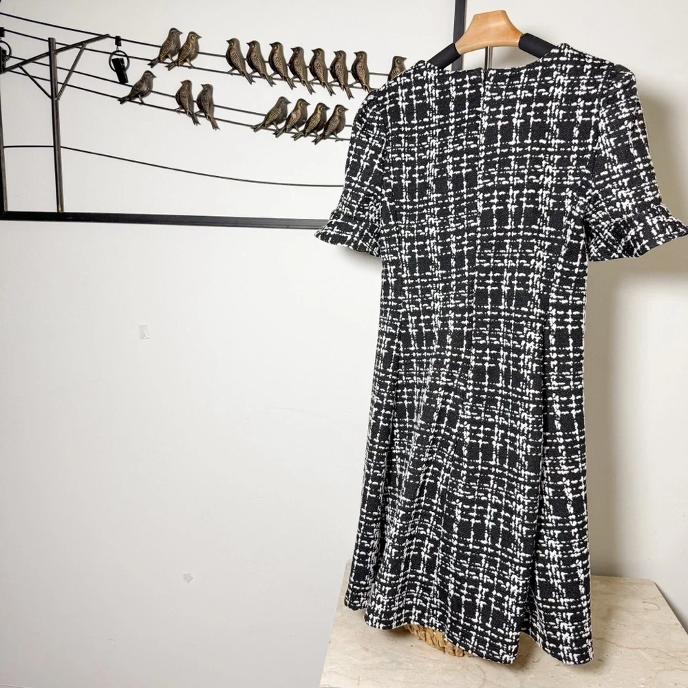 DKNY Black &‎ White Tweed Fit & Flare Knit Dress V-Neck Short Sleeve 10 Cocktail